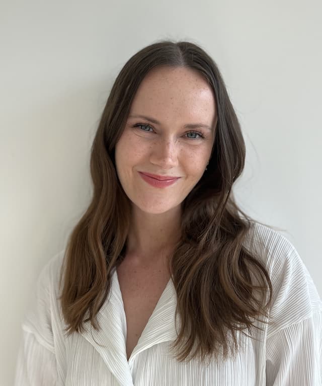 Kristen Hernandez | Nellie Health Online Therapy Ontario Canada US