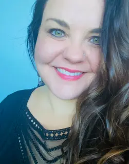 Amanda Kraker| Nellie Health Online Therapy Ontario Canada US