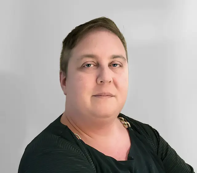 Laura-Kim Chapelle| Nellie Health Online Therapy Ontario Canada US